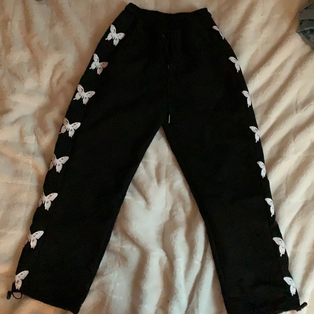 10% OFF SALE!! black sweatpants w/ butterflies